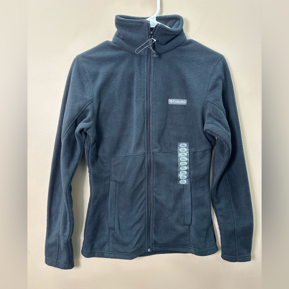 Columbia Women’s Black Zip Up - XS